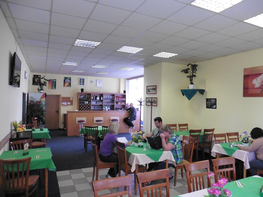 Hotel Labe ลิโตเมริเซ ภายนอก รูปภาพ